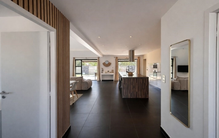 Maison GIGEAN (34770)  145 m2 620 000 € 