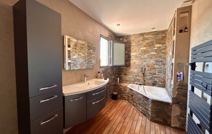 Maison COURNONSEC (34660)  150 m2 539 000 € 