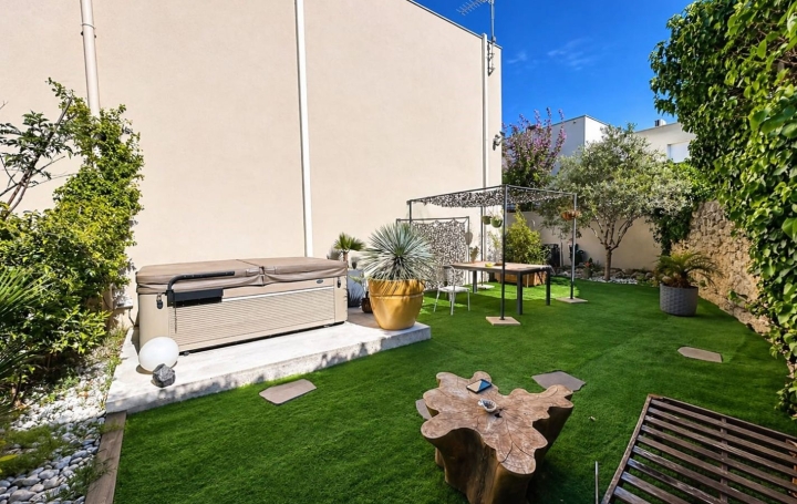 Maison POUSSAN (34560)  91 m2 359 000 € 