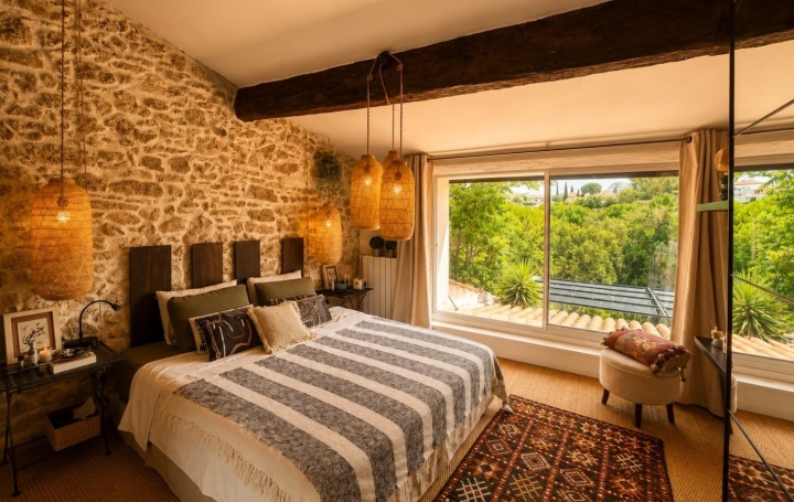 Maison POUSSAN (34560)  165 m2 699 000 € 