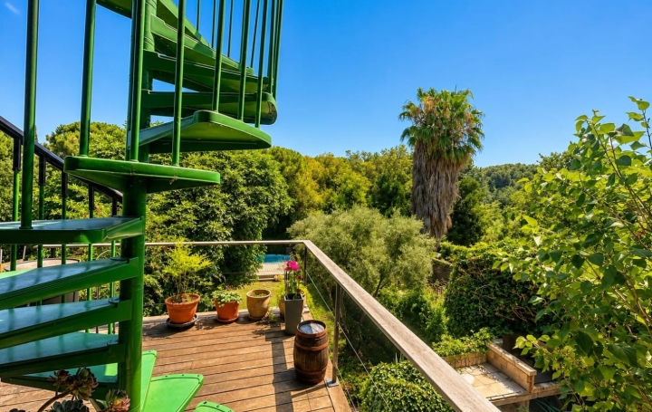 Maison POUSSAN (34560)  165 m2 699 000 € 