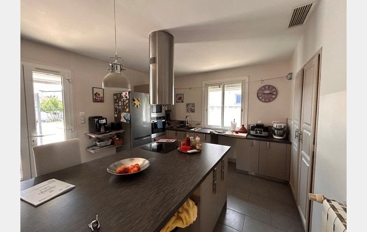 Maison POUSSAN (34560)  113 m2 430 000 € 