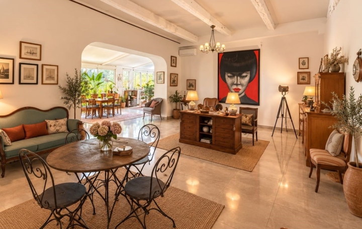 Maison de ville BOUZIGUES (34140)  210 m2 740 000 € 