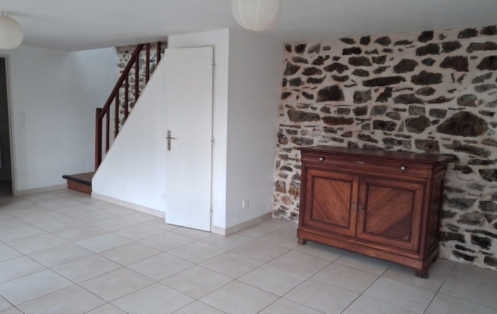 Maison CHATEAUNEUF-LA-FORET (87130)  55 m2 400 € 