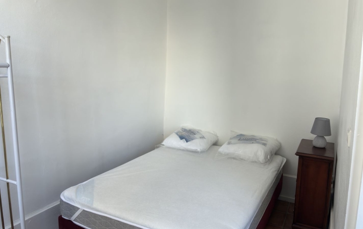 2 Pièces SAINT-LEONARD-DE-NOBLAT (87400)  51 m2 425 € 
