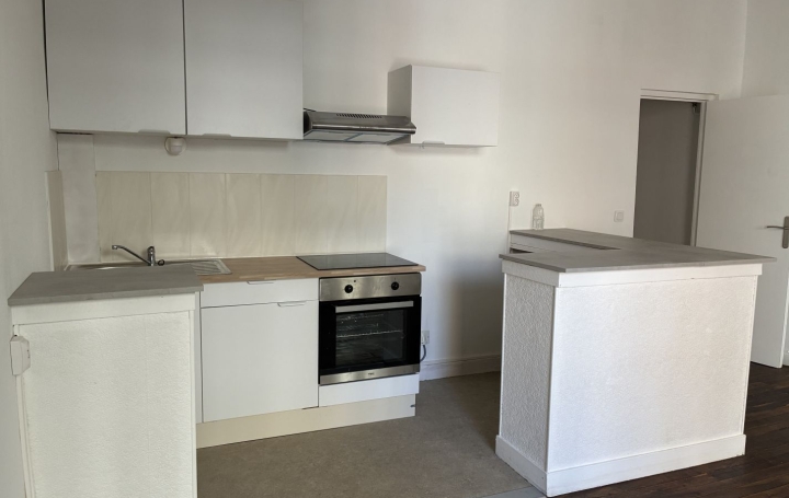 Maison CHATEAUNEUF-LA-FORET (87130)  48 m2 410 € 