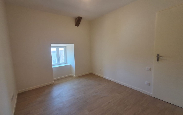 Maison SAINT-MEARD (87130)  84 m2 950 € 