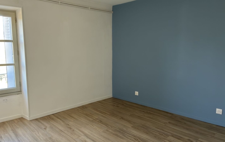 3 Pièces EYMOUTIERS (87120)  49 m2 440 € 
