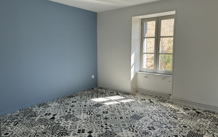 3 Pièces EYMOUTIERS (87120)  49 m2 440 € 