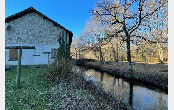 Maison PEYRAT-LE-CHATEAU (87470)  218 m2 77 000 € 