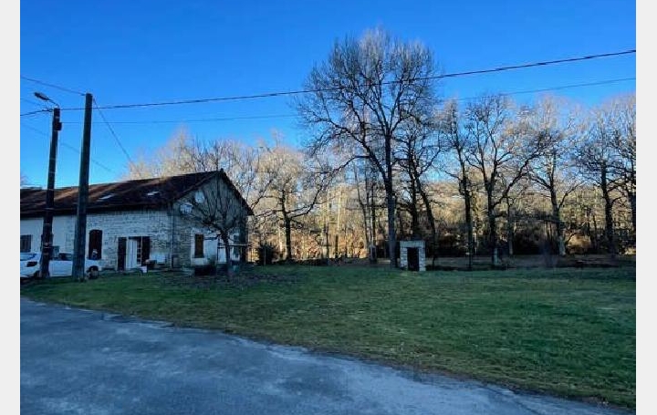 Maison PEYRAT-LE-CHATEAU (87470)  218 m2 77 000 € 