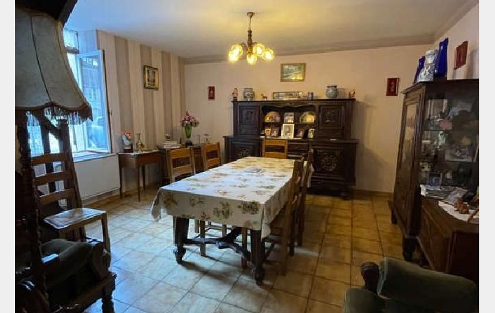 Maison PEYRAT-LE-CHATEAU (87470)  218 m2 77 000 € 