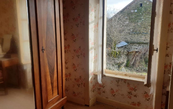 Maison CHATEAUNEUF-LA-FORET (87130)  100 m2 82 500 € 