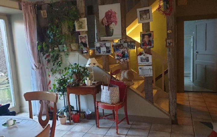 Maison SAINT-LEONARD-DE-NOBLAT (87400)  155 m2 197 000 € 