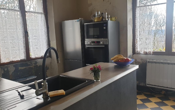 Maison BOURGANEUF (23400)  100 m2 82 397 € 