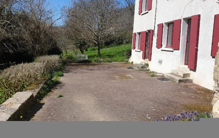 Maison SAINT-LEONARD-DE-NOBLAT (87400)  117 m2 217 000 € 