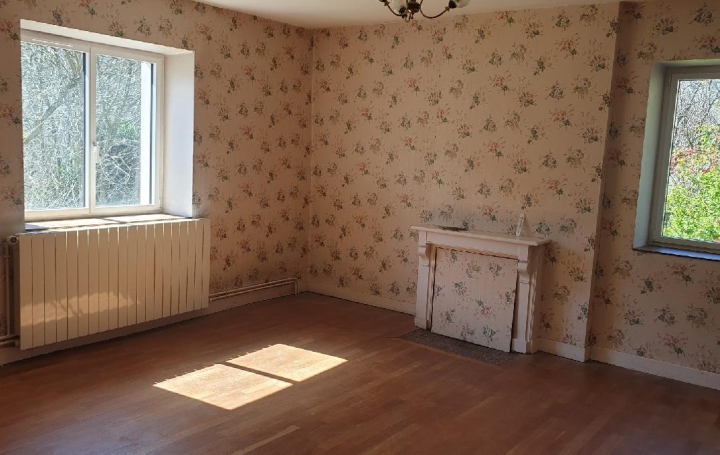 Maison SAINT-LEONARD-DE-NOBLAT (87400)  117 m2 217 000 € 