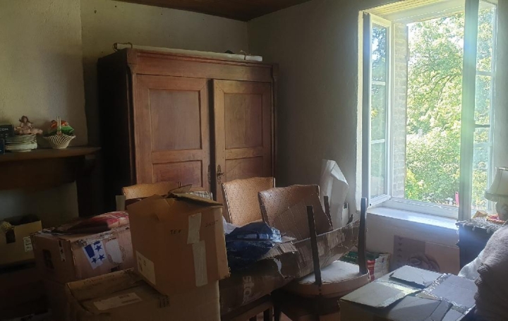 Maison PEYRAT-LE-CHATEAU (87470)  100 m2 77 000 € 