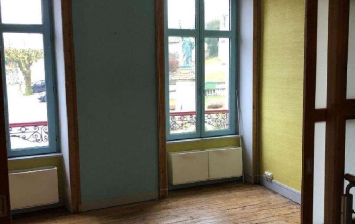 Maison CHATEAUNEUF-LA-FORET (87130)  194 m2 149 000 € 