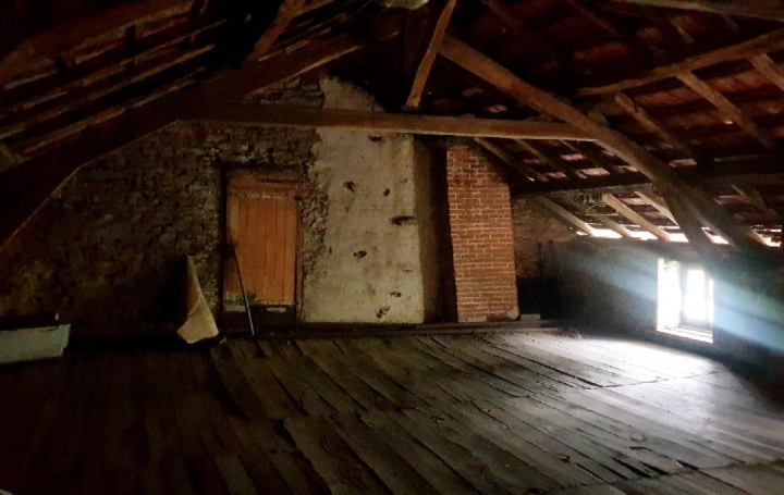 Maison SAINT-LEONARD-DE-NOBLAT (87400)  120 m2 85 000 € 