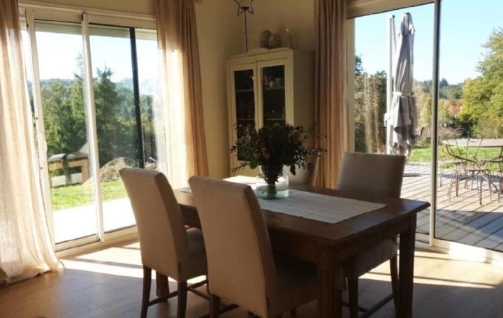 Maison SAINT-JUST-LE-MARTEL (87590)  131 m2 264 000 € 