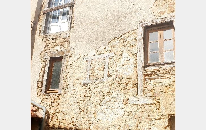 Immeuble SAINT-LEONARD-DE-NOBLAT (87400) 160 m<sup>2</sup> 98 000 € 