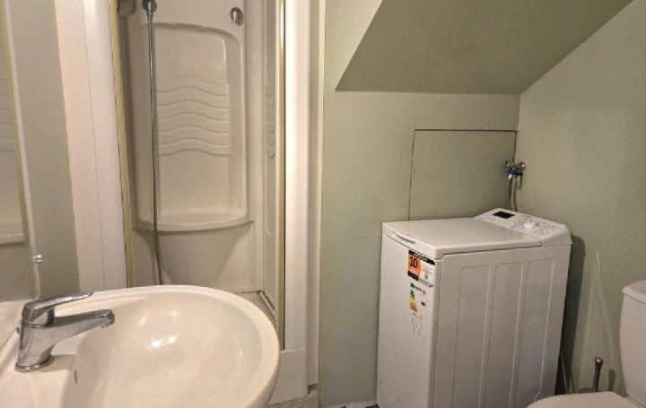 Immeuble SAINT-LEONARD-DE-NOBLAT (87400)  104 m2 129 000 € 