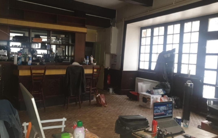 Réseau Immo-diffusion : Local commercial  MAGNAC-BOURG  150 m2 38 500 € 