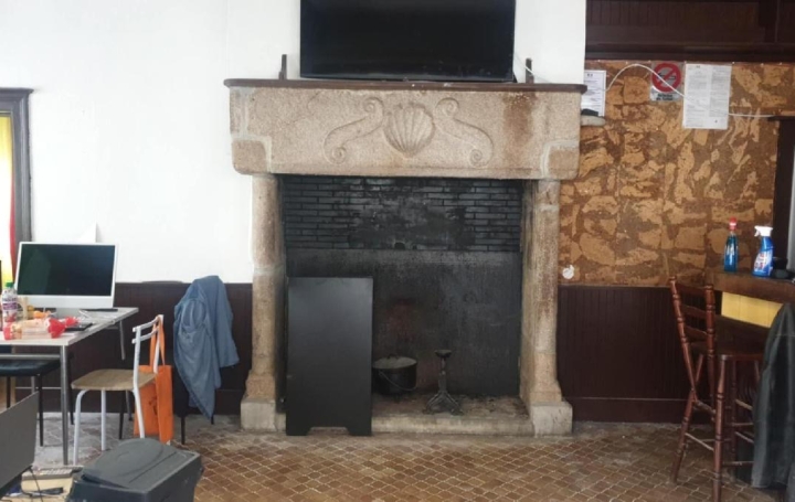 Local commercial MAGNAC-BOURG (87380)  150 m2 38 500 € 