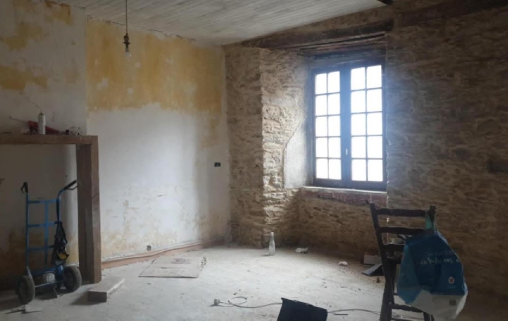 Local commercial MAGNAC-BOURG (87380)  150 m2 38 500 € 