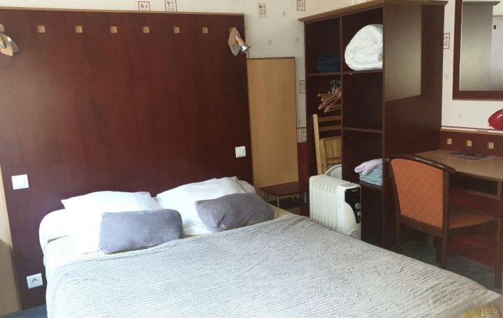 Activité commerciale EYMOUTIERS (87120)  1 465 m2 129 000 € 