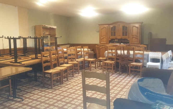 Local commercial BUJALEUF (87460)  525 m2 207 000 € 