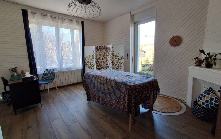 Maison SAINT-LEONARD-DE-NOBLAT (87400)  159 m2 289 000 € 