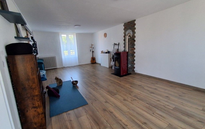 Maison SAINT-LEONARD-DE-NOBLAT (87400)  159 m2 289 000 € 