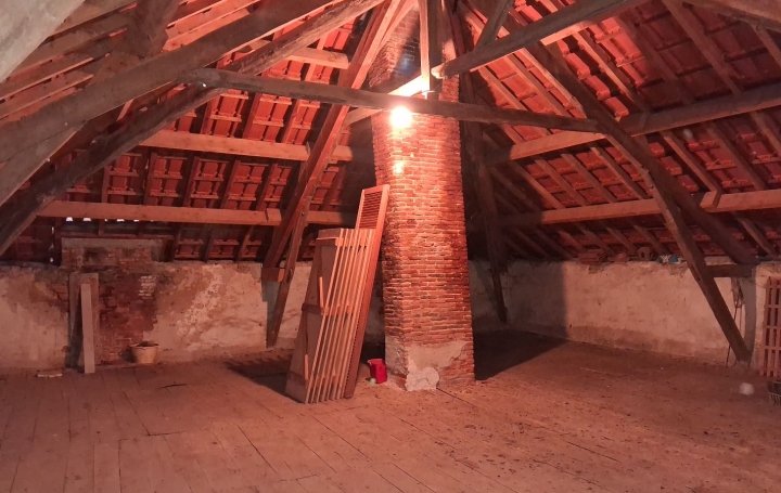 Maison LINARDS (87130)  252 m2 129 000 € 