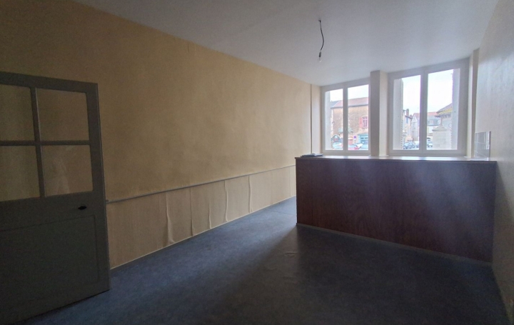 2 Pièces SAINT-LEONARD-DE-NOBLAT (87400)  41 m2 26 000 € 