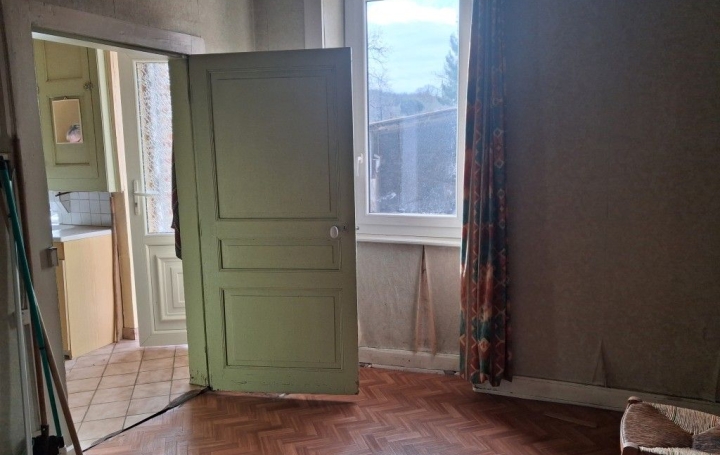 Maison CHATEAUNEUF-LA-FORET (87130)  51 m2 77 000 € 