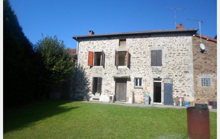 Immeuble BUJALEUF (87460) 240 m<sup>2</sup> 107 000 € 