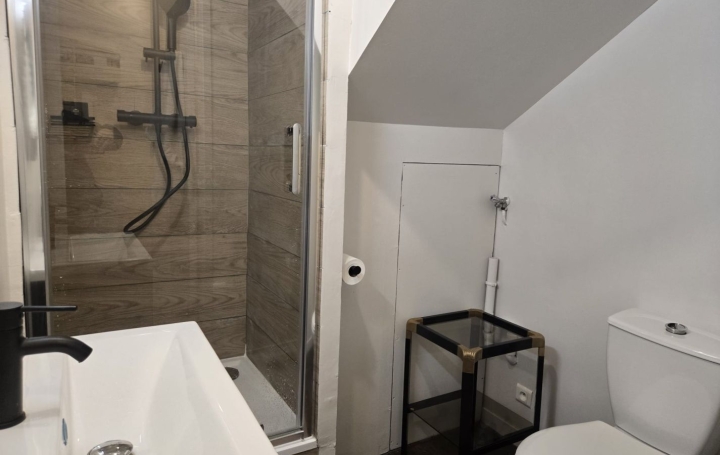 Immeuble SAINT-LEONARD-DE-NOBLAT (87400)  90 m2 134 000 € 