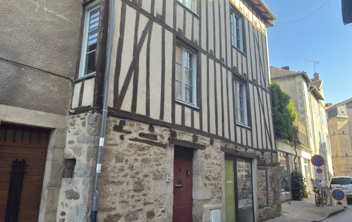 Immeuble SAINT-LEONARD-DE-NOBLAT (87400) 90 m<sup>2</sup> 134 000 € 
