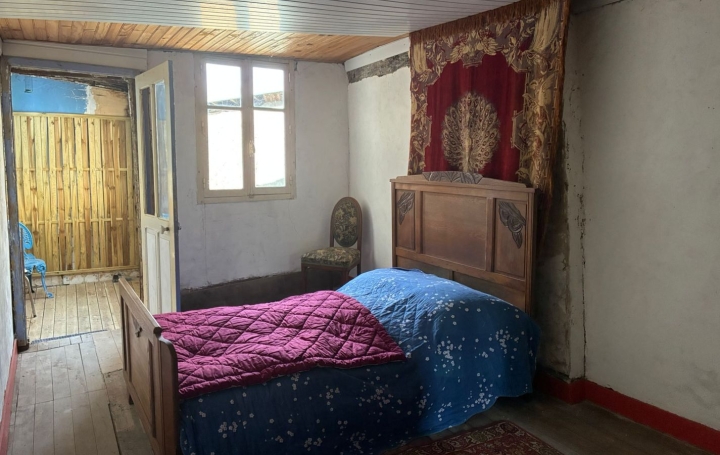 Maison SAINT-LEONARD-DE-NOBLAT (87400)  150 m2 38 500 € 