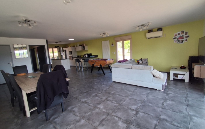 Maison LA GENEYTOUSE (87400)  200 m2 340 000 € 