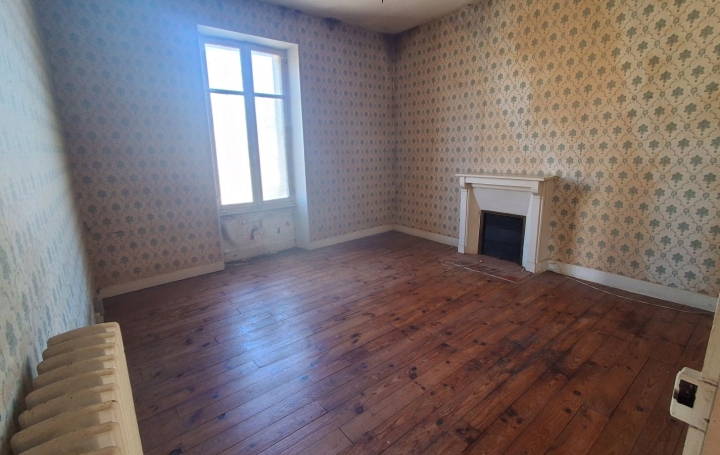 Maison LA CROISILLE-SUR-BRIANCE (87130)  106 m2 66 000 € 
