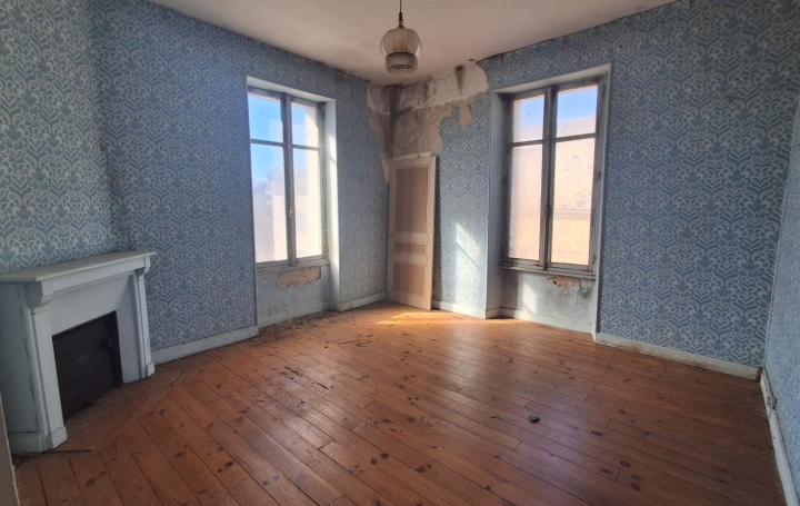 Maison LA CROISILLE-SUR-BRIANCE (87130)  106 m2 66 000 € 