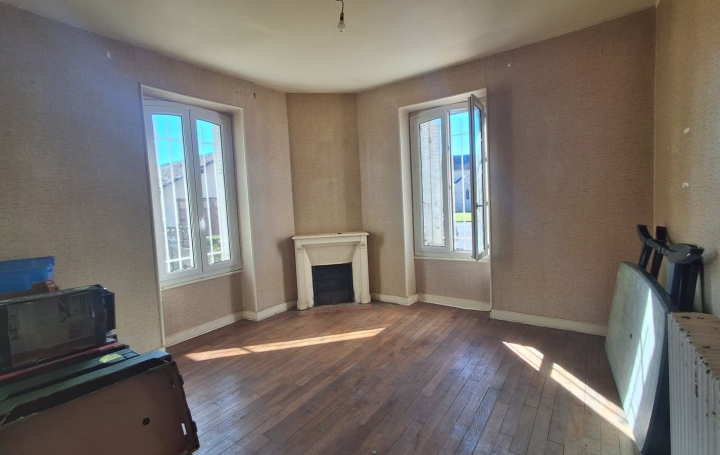 Maison LA CROISILLE-SUR-BRIANCE (87130)  106 m2 66 000 € 