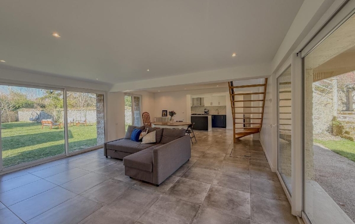 Maison MOISSON (78840)  278 m2 479 000 € 