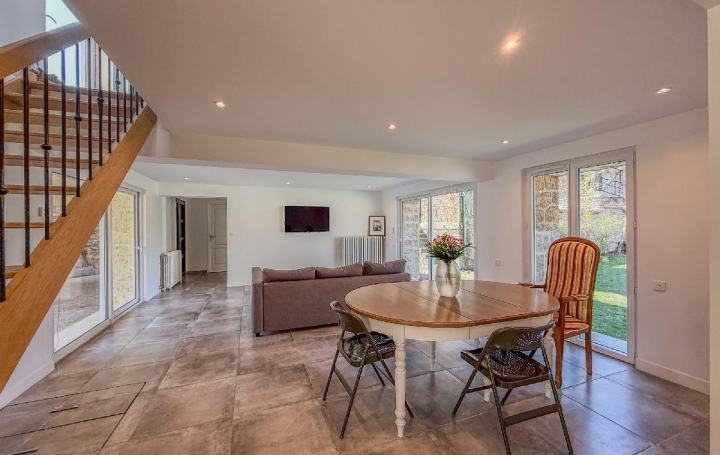 Maison MOISSON (78840)  278 m2 479 000 € 