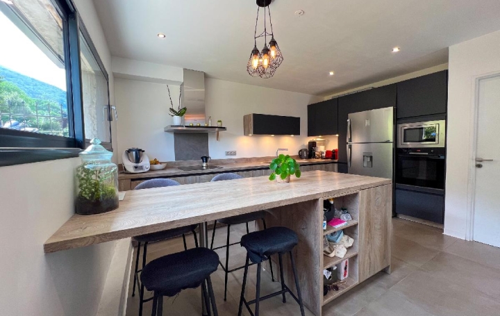 Maison MONNETIER-MORNEX (74560)  125 m2 419 000 € 