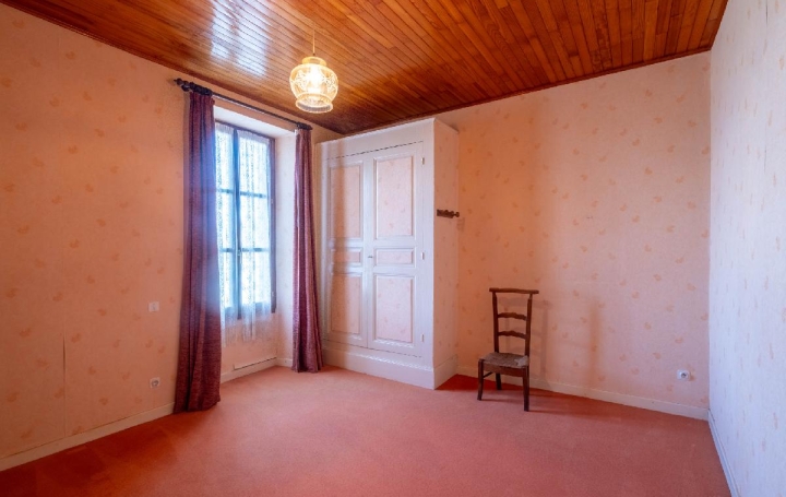 Maison BEAUREGARD-BARET (26300)  170 m2 299 900 € 