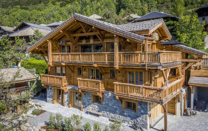 Maison / Villa MONTRIOND (74110) 370 m<sup>2</sup> 3 450 000 € 